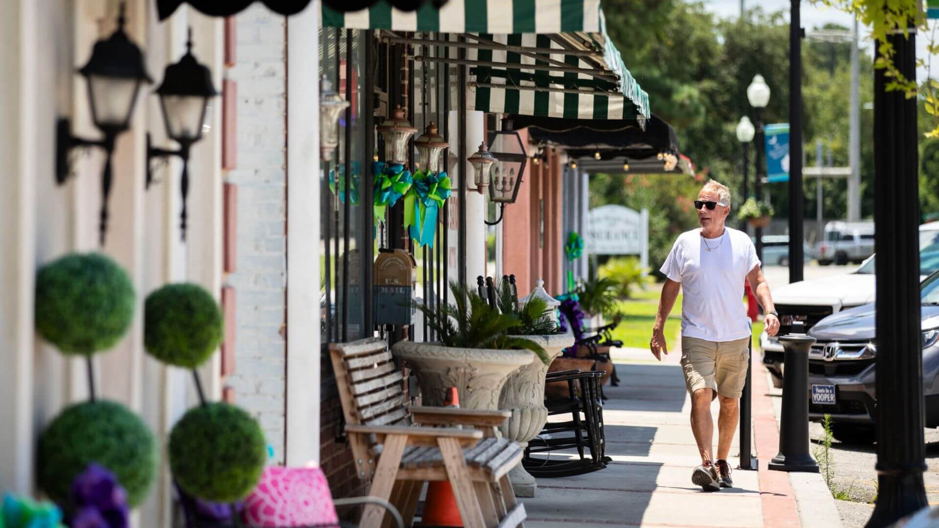 South Carolina scenery is like a historical book, inviting people to discover state's past, perfect for a day trip or a longer visit.