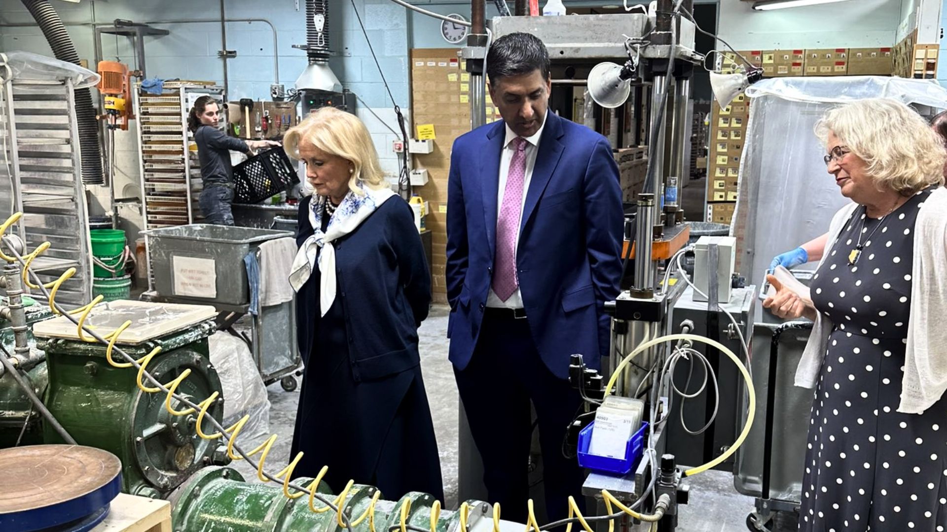 California and Michigan lawmakers duo's bill bill would give Americans up to $5,000 for shopping American-made products