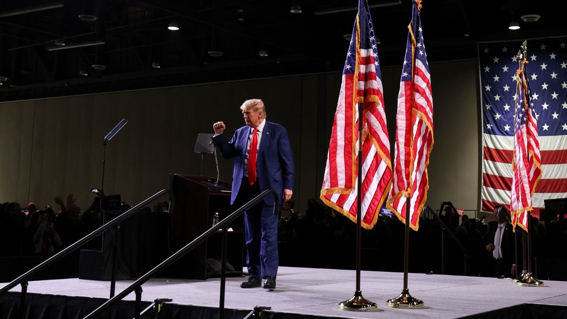 A new poll from Monmouth University shows that most Americans now support building a wall along the southern border of the United States