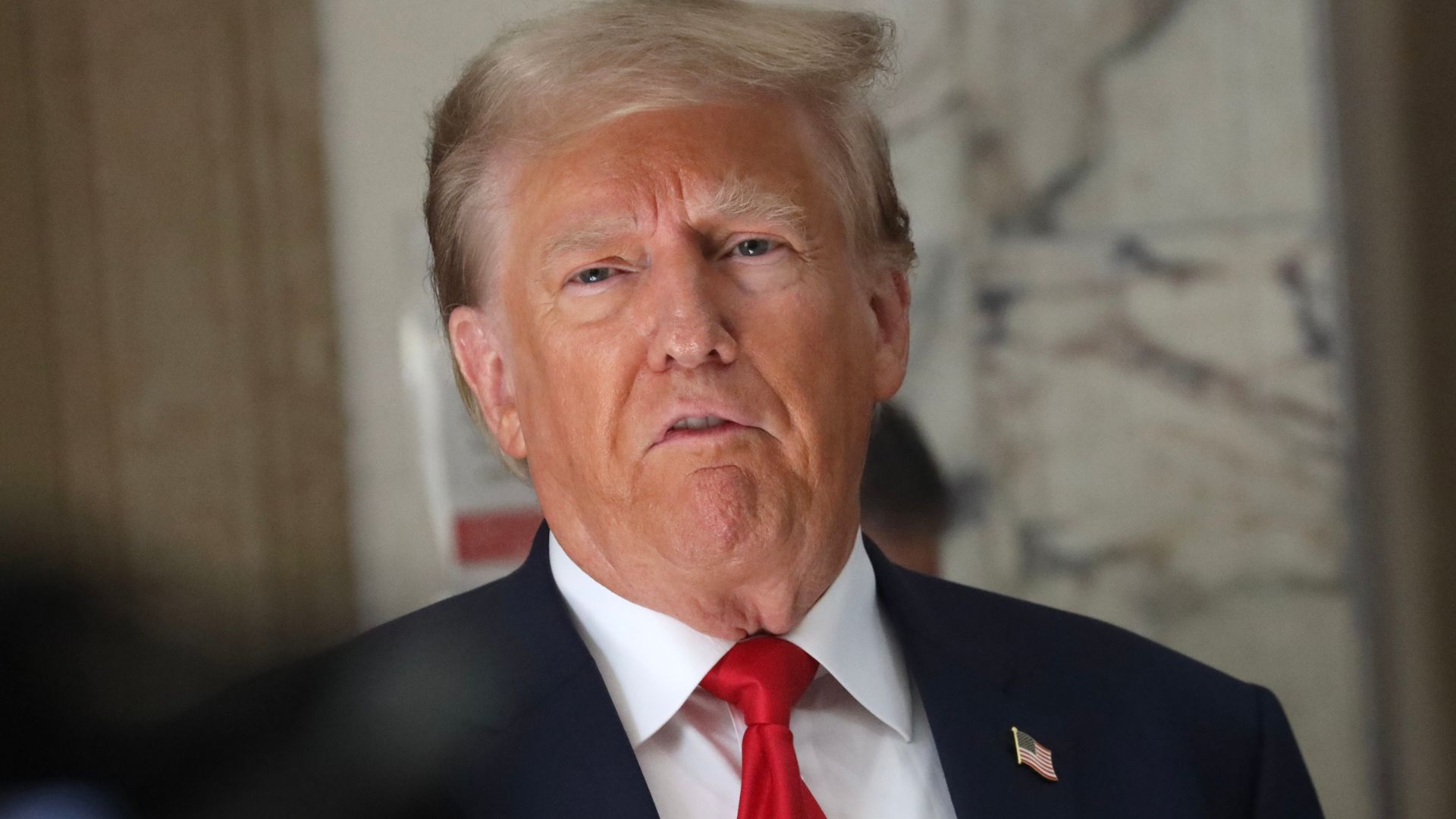 Former Attorney General Bill Barr says he will vote for Trump because he considers Joe Biden unfit for the White House office