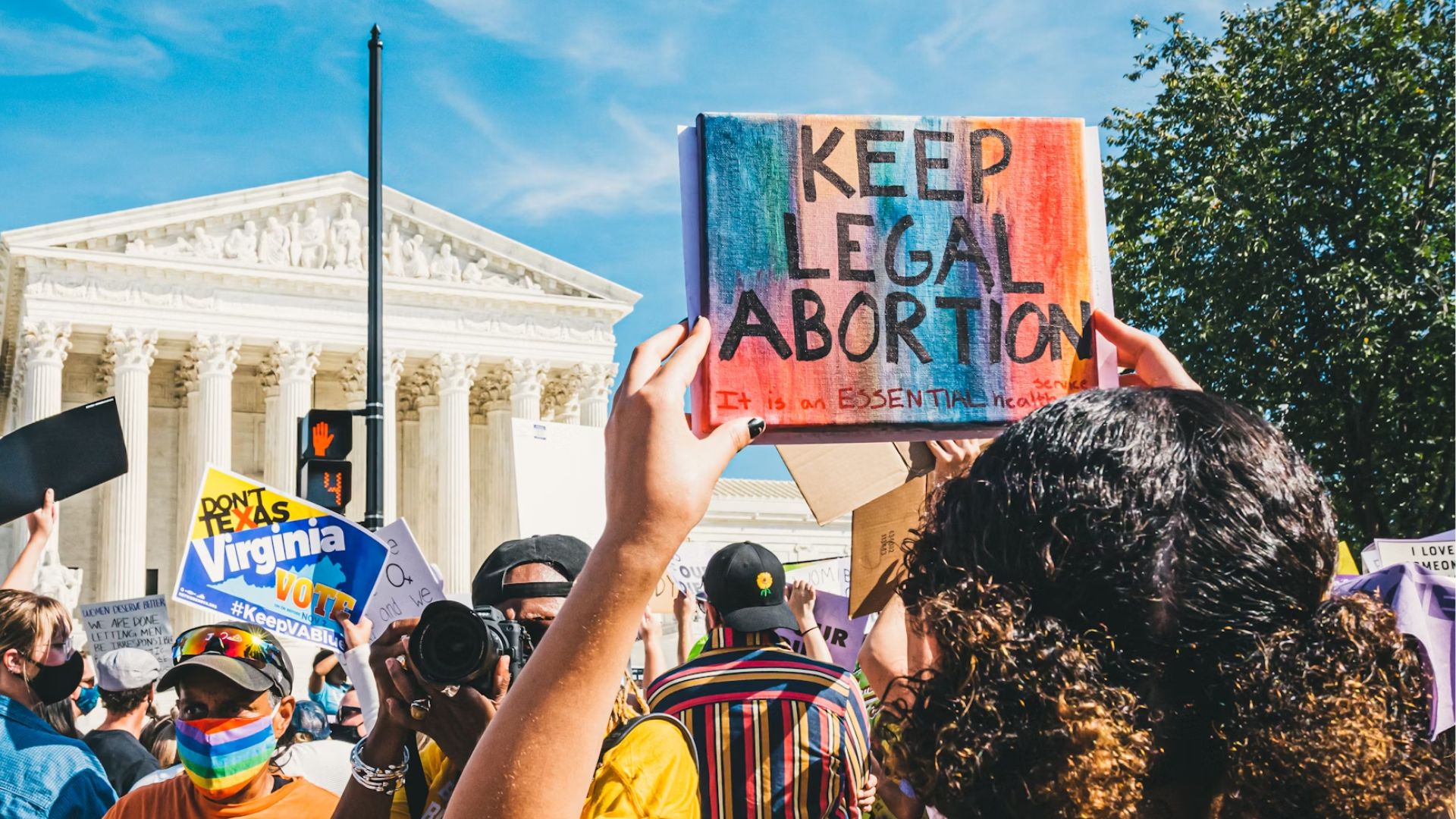 California bill that would let Arizona doctors provide abortions across state lines is now waiting for Governor Gavin Newsom's signature.