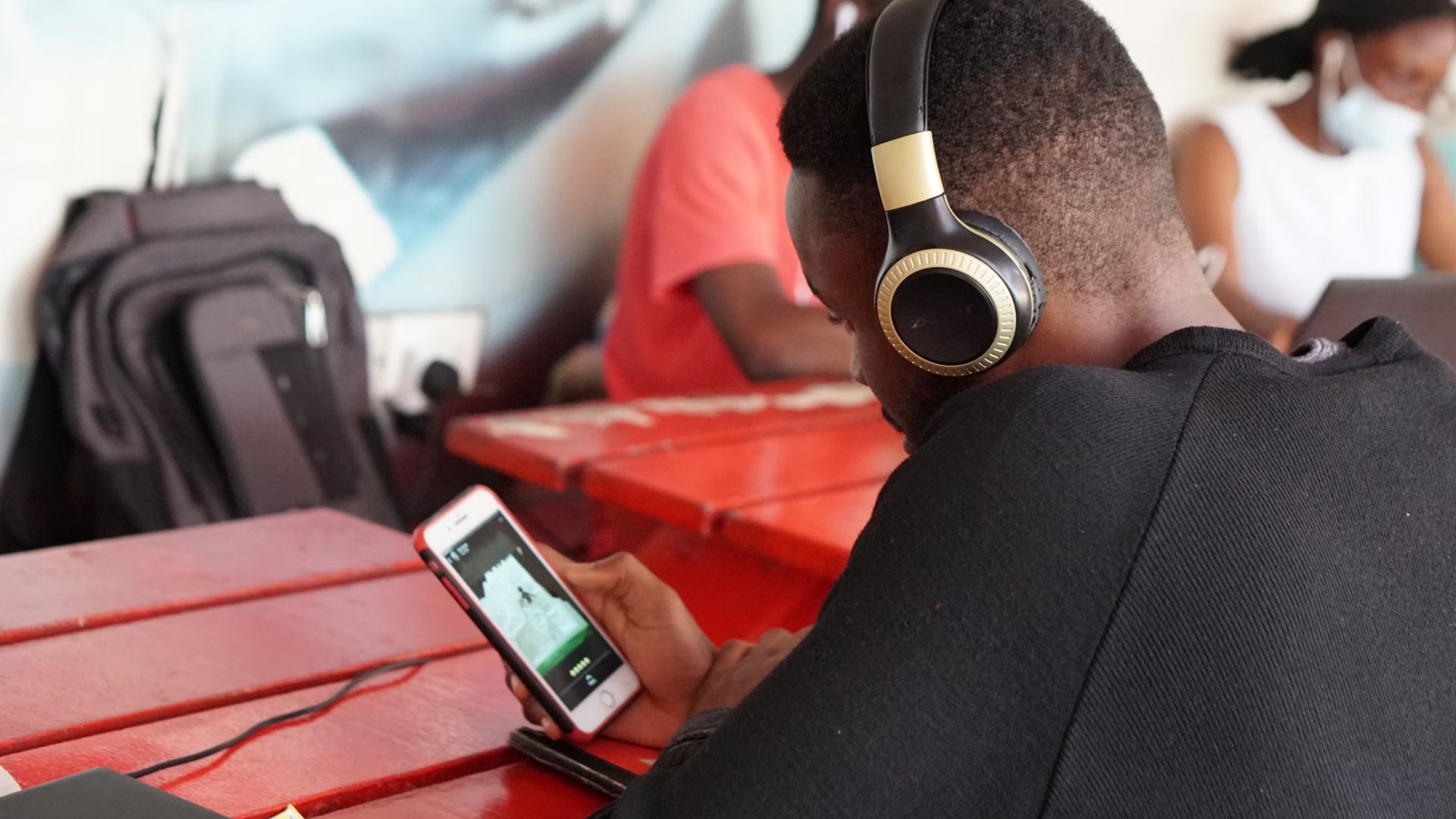 South Carolina legislators approve over $2 million in grants to prevent student cellphones from being within reach during the school day