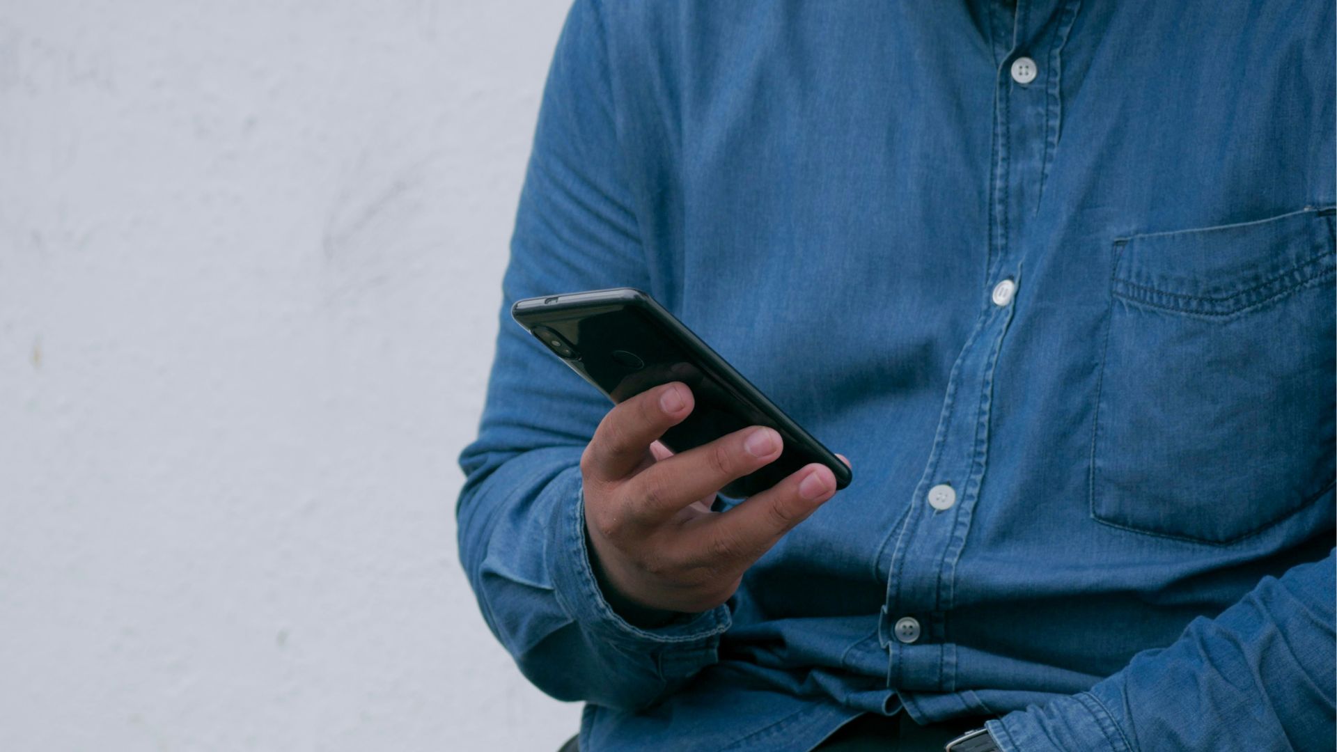 Florence 1 Schools has put comprehensive policies on the use of personal electronic devices during school hours in place