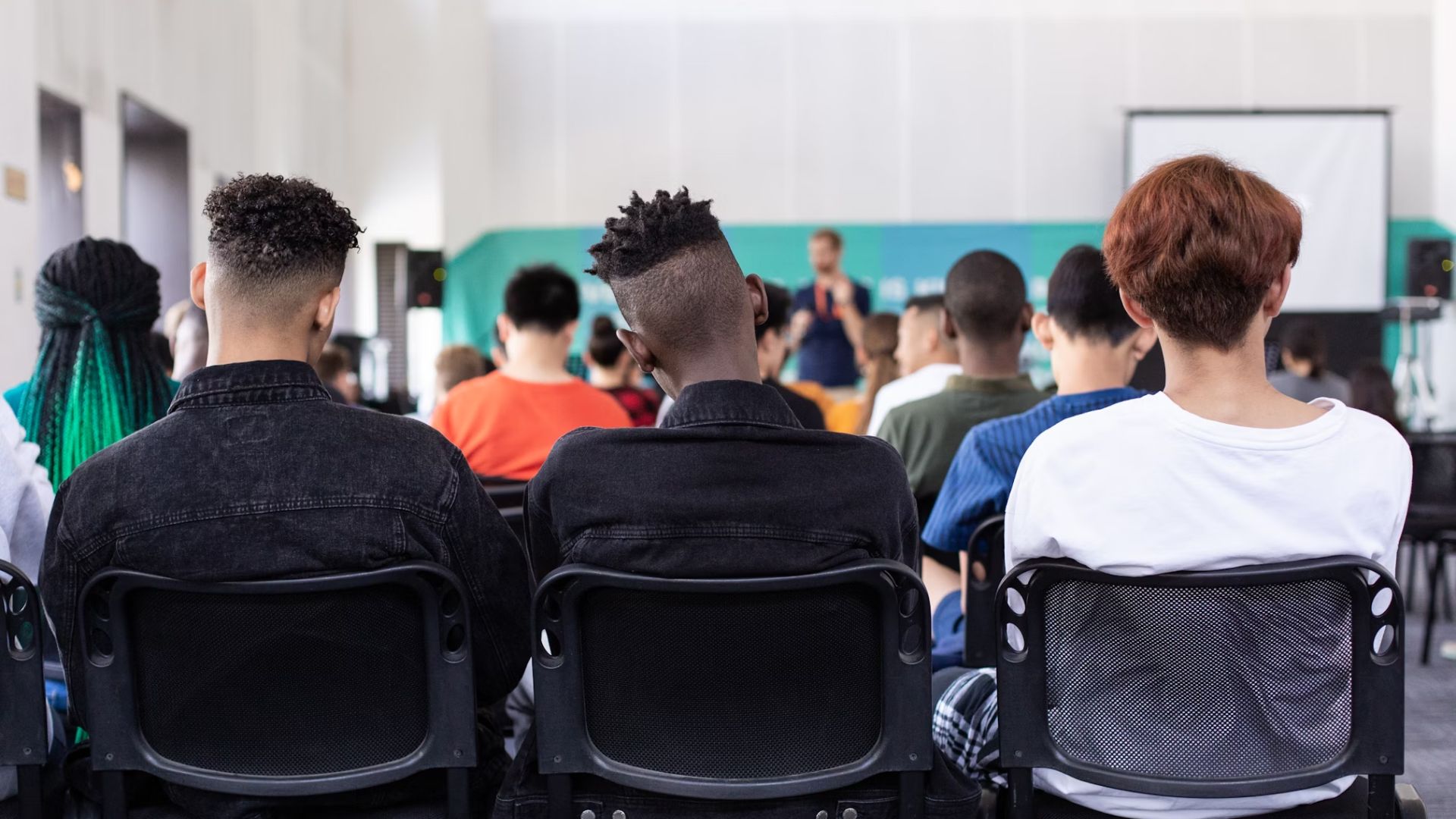 The Florence Police Fund and the Terrence F. Carraway Foundation are are now accepting applications for the 2025 Sergeant Terrence Carraway Memorial Scholarship