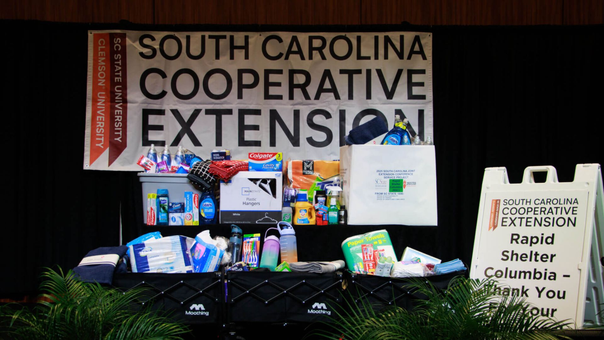 Over 350 Cooperative Extension agents from around South Carolina assembled at the Columbia Metropolitan Convention Center to help a major community service project in an amazing display of togetherness and compassion