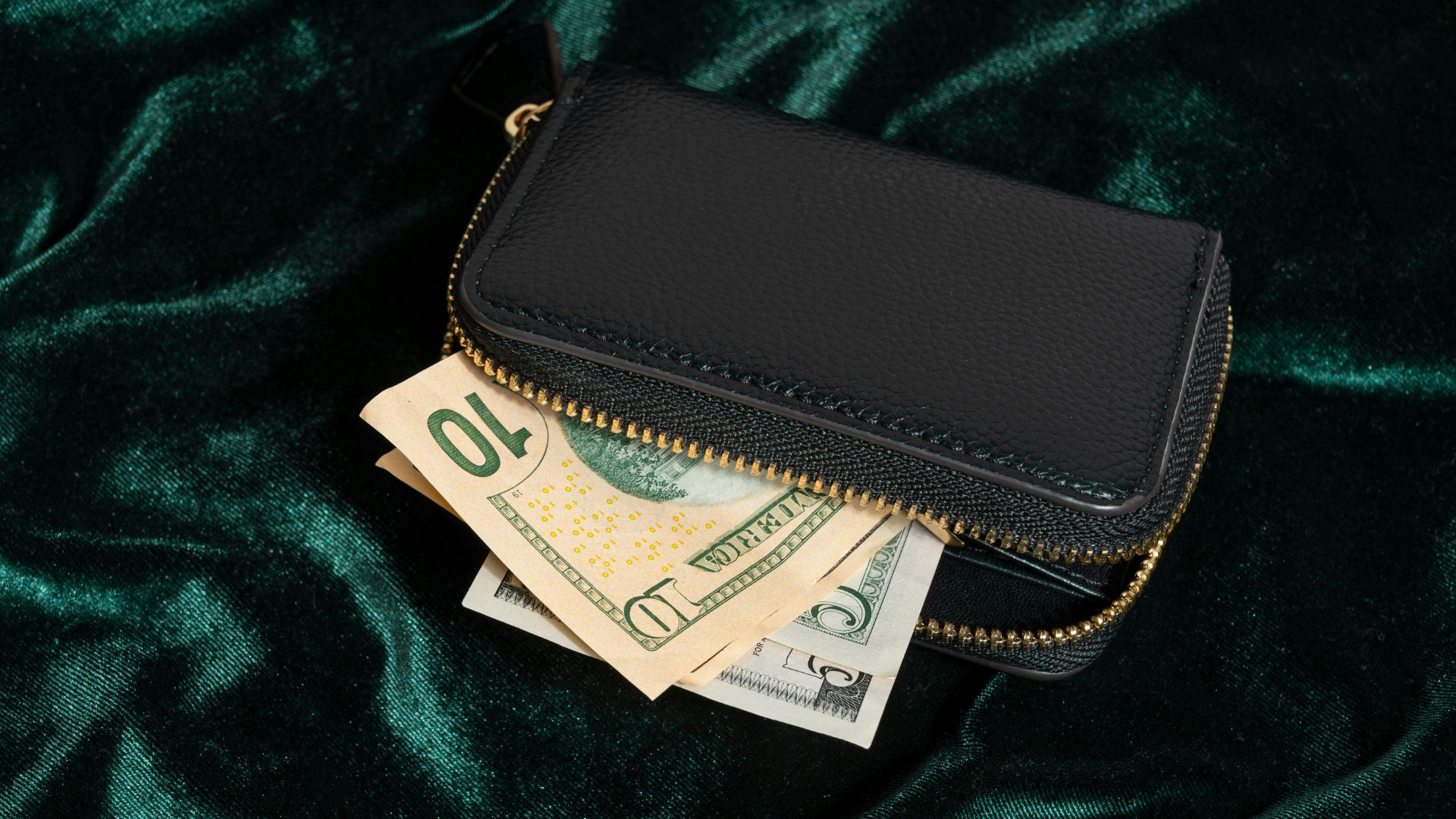 South Carolina drivers are finding some respite at the pump as gas prices have dropped significantly last week, but higher prices expected