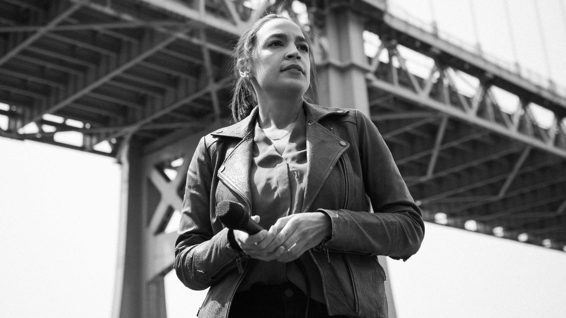 Florida Republican Rep. Anna Paulina attacked two New York Democratic lawmakers and asked them to apologize to the public for their recent calls on pressure on Republicans and President Donald Trump.