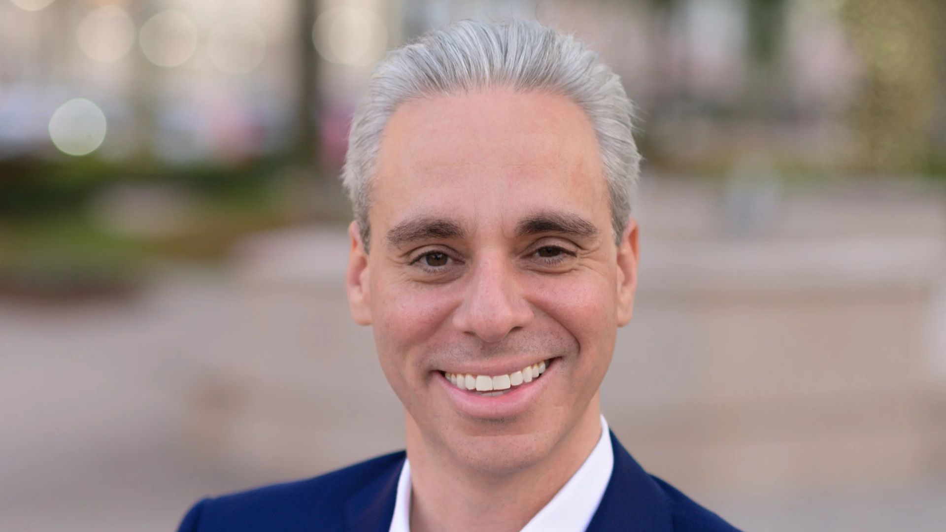 Former Florida Mayor Scott Singer is entering the 2026 congressional fight with a message meant to cut through the usual midterm gloom surrounding Republicans.