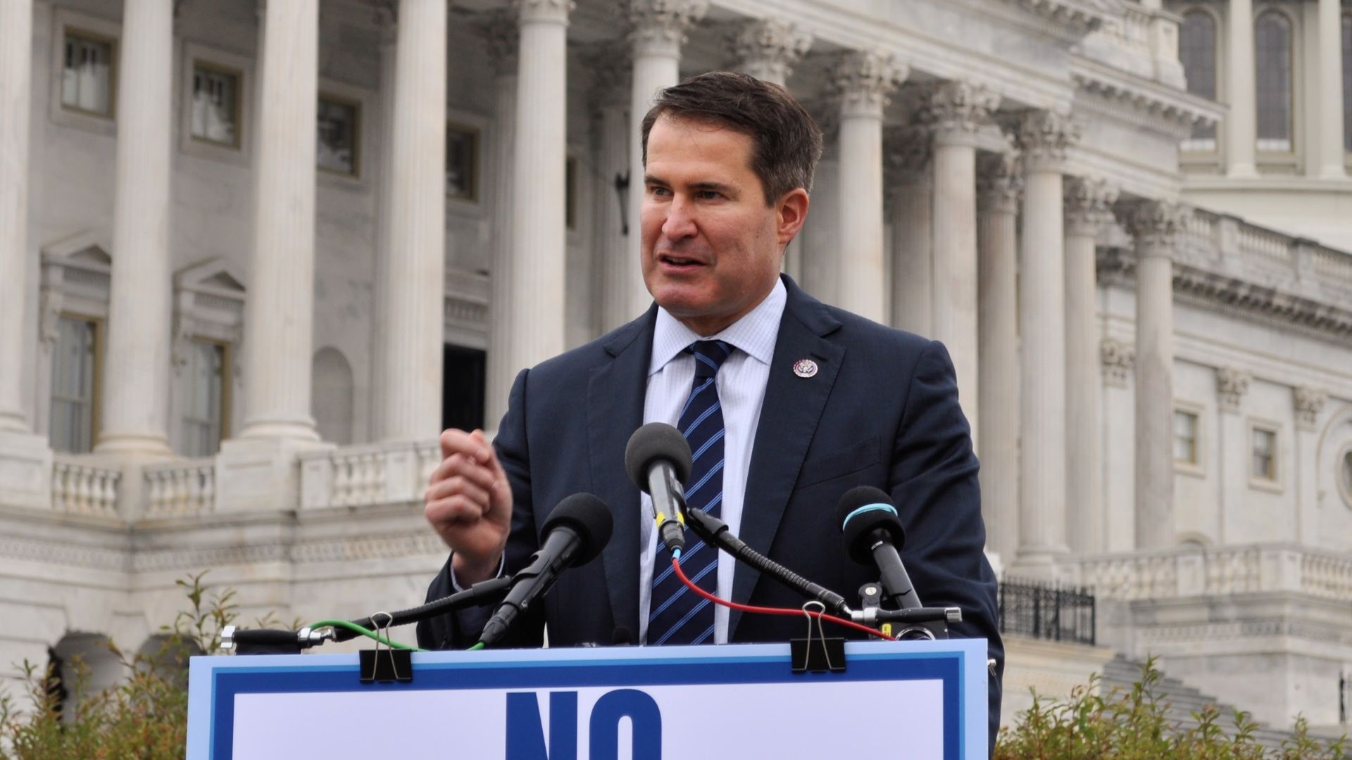 The latest warning came from Rep. Seth Moulton of Massachusetts, who told The Daily Beast’s Joanna Coles that he believes President Donald Trump’s decline is becoming more visible, more serious and more dangerous.