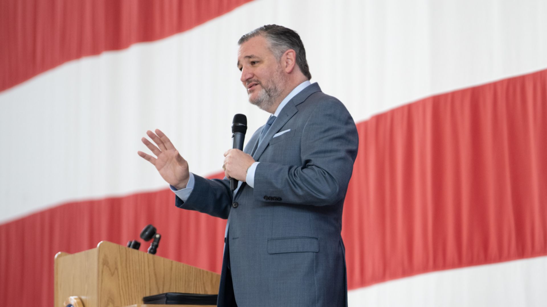 U.S. Sen. Ted Cruz stepped into Texas’s Republican runoff season with a simple message, but the reaction that followed was anything but simple
