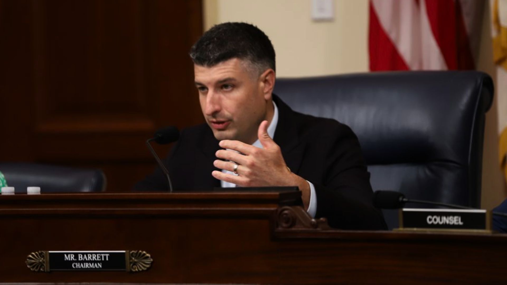 Rep. Tom Barrett (R-Michigan) and Rep. Brian Fitzpatrick (R- Pennsylvania) became the latest Republicans to break with President Donald Trump on Thursday