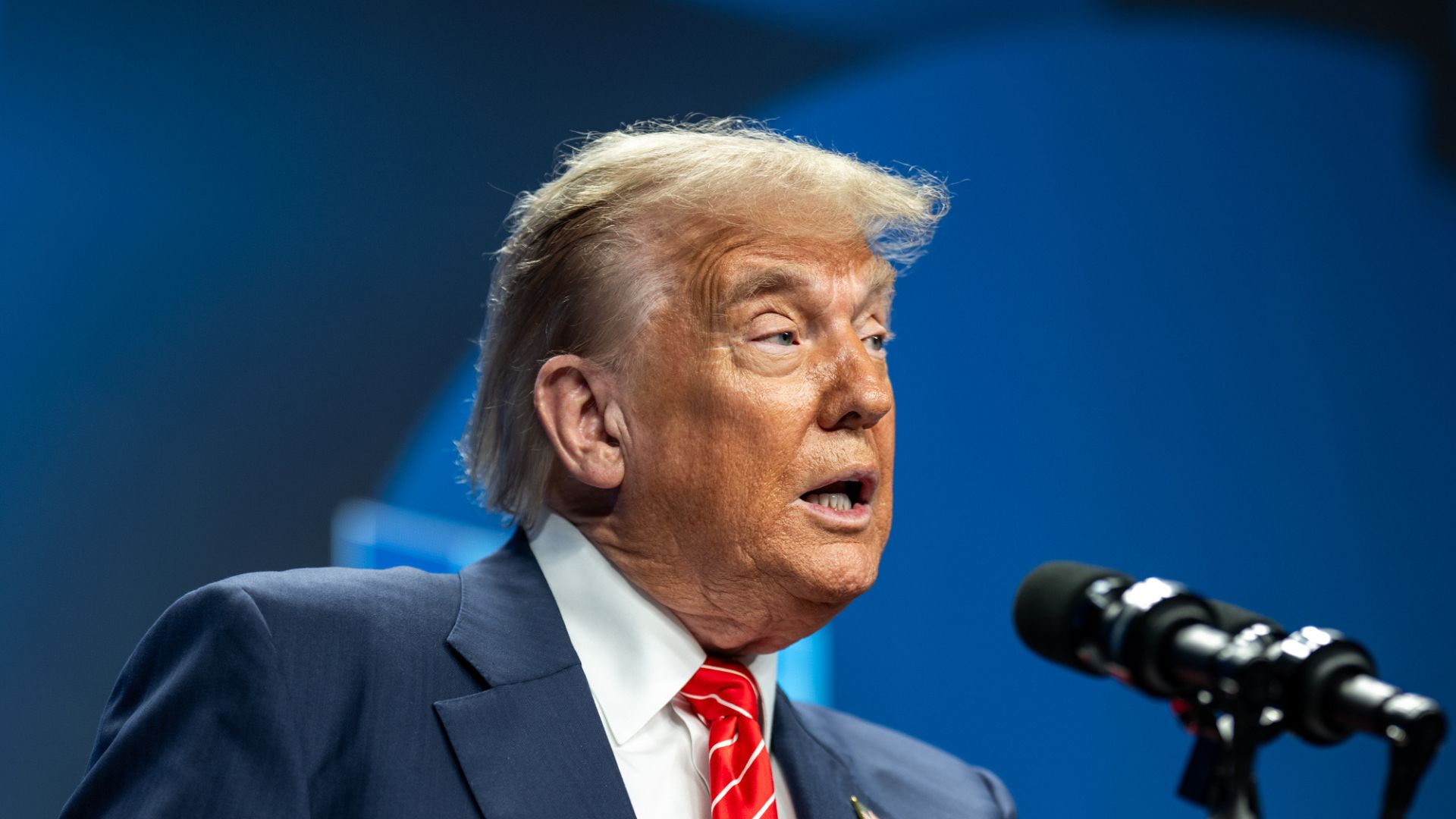 A Republican effort to move roughly $1 billion in White House security funding through a fast-track Senate bill has hit a wall, and two prominent Democratic Senators, Chuck Schumer of New York and Adam Schiff of California, celebrated the win.